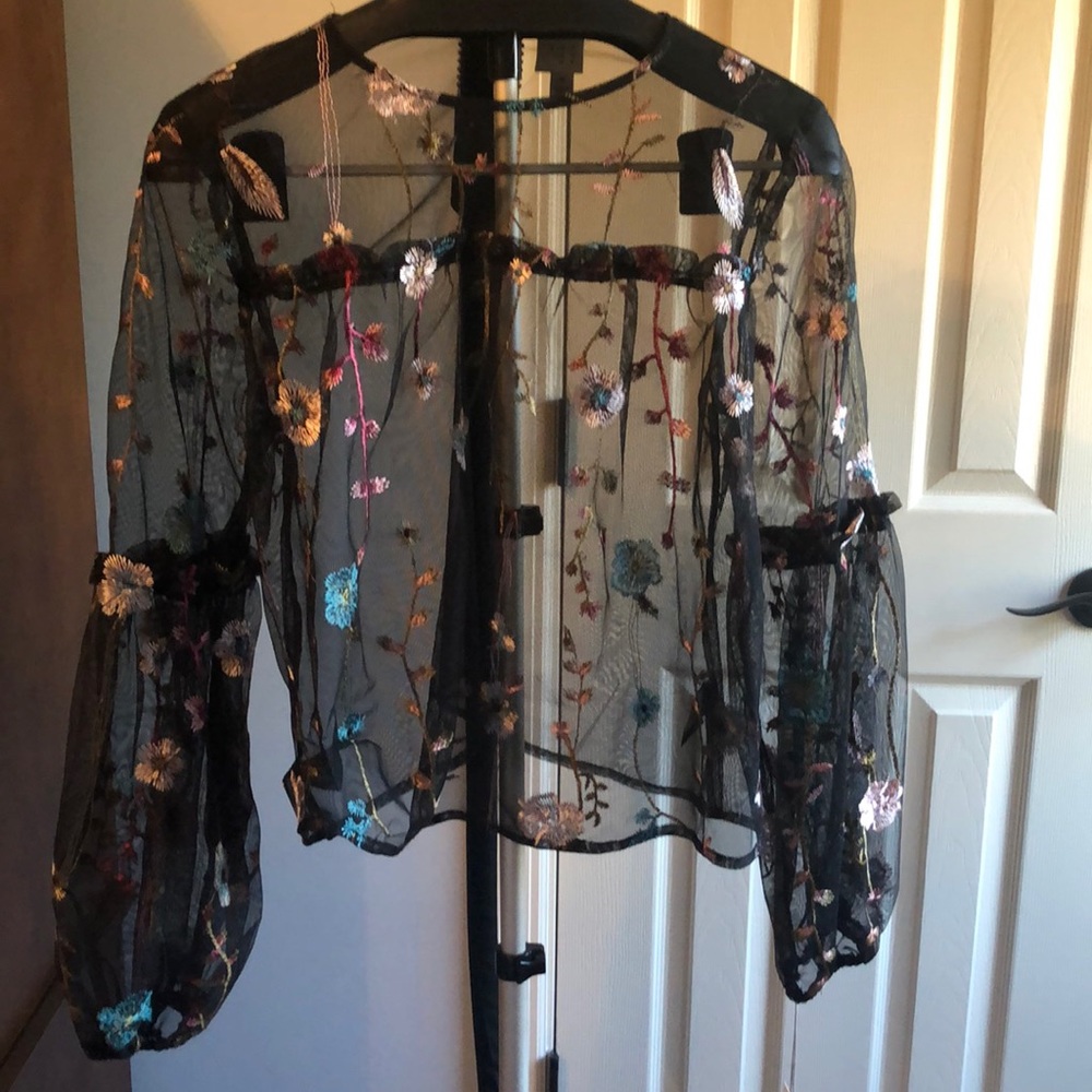 Cute Top Never Worn